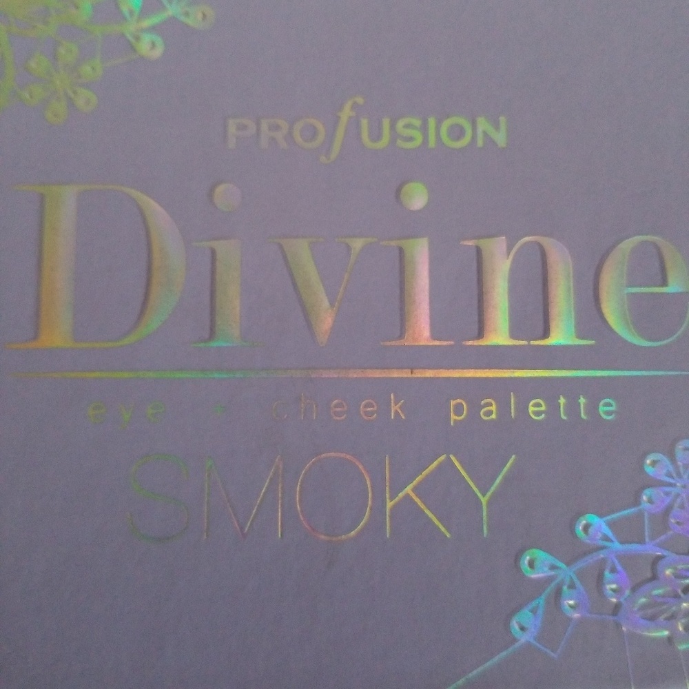 Makeup Eyes & Cheek Palett by PROFUSION - Picture 5 of 8